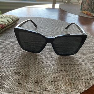 Quay Australia Women’s Confidential Cat Eye Women’s Sunglasses